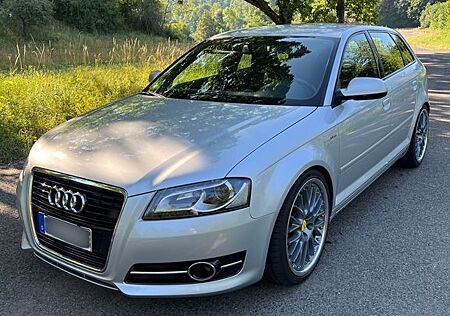 Audi A3 2.0 TDI (DPF) S line Sportback S line