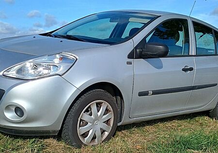 Renault Clio Yahoo! 1.2 16V 75 Yahoo!
