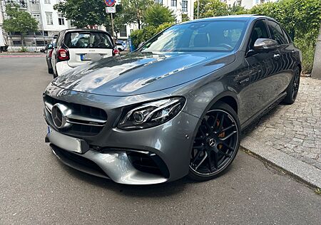 Mercedes-Benz E 63 AMG E63s AMG 4M/1:1/Burmester3D/Pano/Carbon/Keramik