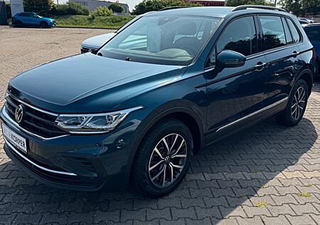 VW Tiguan Volkswagen Life 2.0 TDI