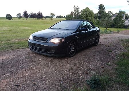 Opel Astra 2.0 Turbo 200PS mit Xenon