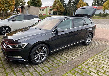 VW Passat Variant Volkswagen 2.0 TDI SCR 140kW DSG 4M Eleg...