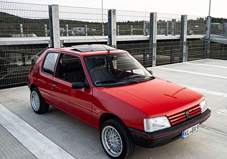 Peugeot 205 Look