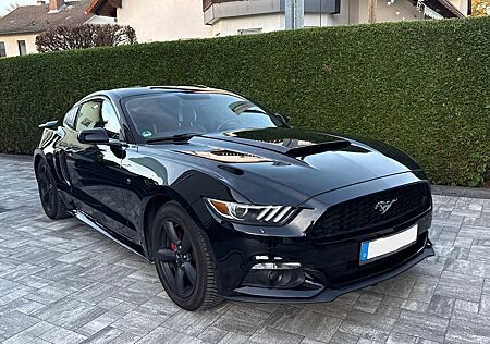 Ford Mustang 3.7 LPG,Leder, Fernstart, Großes Navi