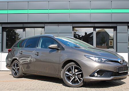 Toyota Auris Touring Sports Edition-S+