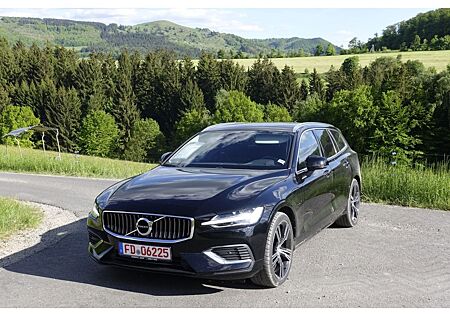 Volvo V60 T6 Recharge AWD Inscription Expression / AHK