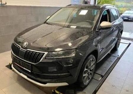 Skoda Karoq Scout 4x4 2.0TDI /AHK/ACC/PDC/LANE