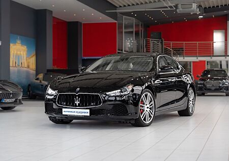 Maserati Ghibli *BREMBO*SCHIEBEDACH*LEDER*NAVI*1.HAND*