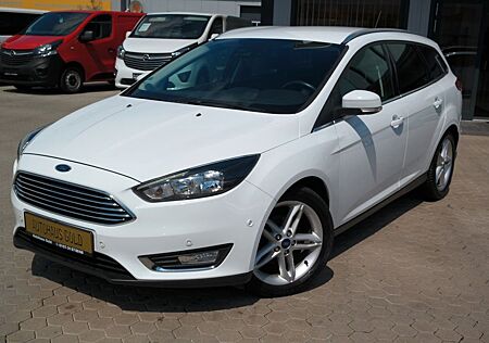 Ford Focus Turnier Titanium/Kamera/Navi/Alu/HU NEU