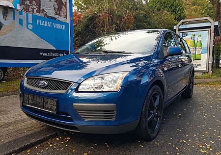 Ford Focus Turnier TÜV 12/2026 NAVI KLIMA