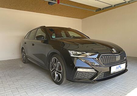 Skoda Octavia Combi RS Plus 4x4 HeadUp|STHZ|AHK|CANTON