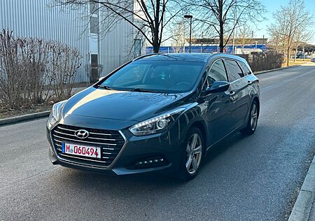 Hyundai i40 cw blue Style *Automatik*Tüv NEU