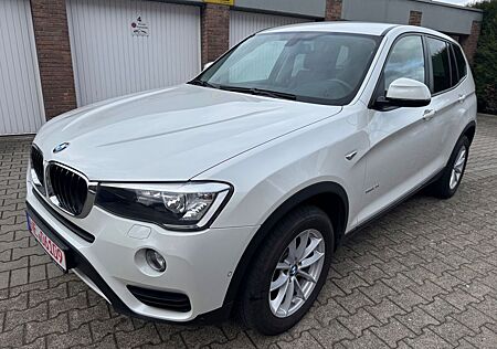 BMW X3 xDrive 20 i-Navi-PDC-Tempomat-AHK-36tkm