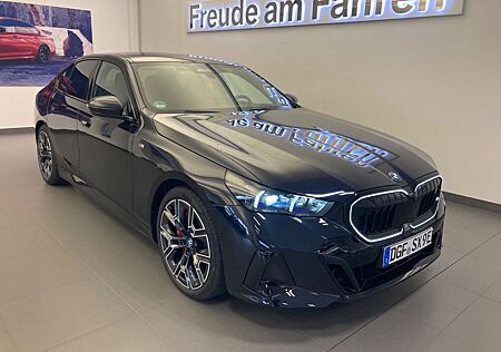 BMW i5 eDrive40 -M Sportpaket Pro, Pano AHK H/K