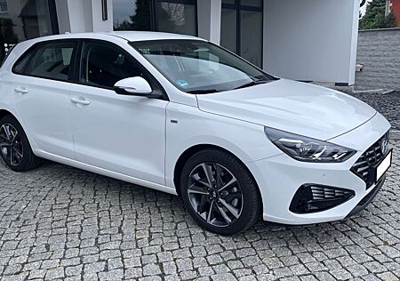 Hyundai i30 1.5 T-GDI 48V-Hybrid Trend