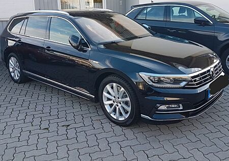 VW Passat Variant Volkswagen Passat 2.0 TDI 4M Highline 2x R-Line Garantie