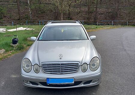 Mercedes-Benz E 200 KOMPRESSOR Eleganz, Automatik