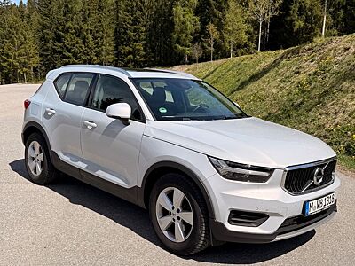 Volvo XC40 D4 AWD Momentum Pro Geartronic Momentum Pro