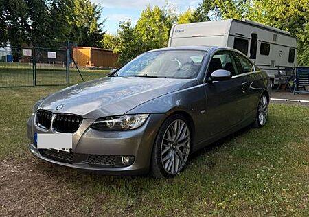 BMW 335i Coupé -