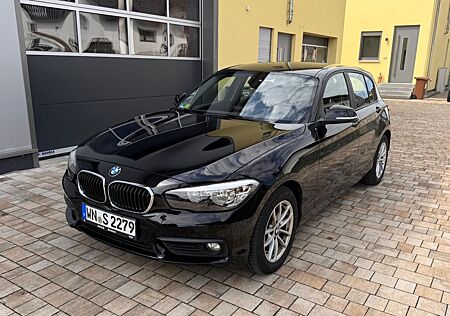 BMW 120i Advantage Advantage Sitzheizung, LED, Alu