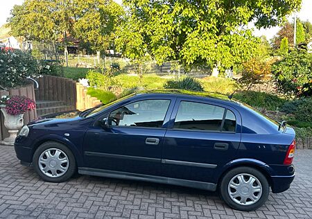 Opel Astra 1.6 16V Comfort Comfort