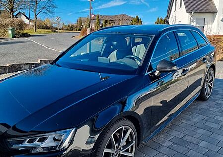 Audi A4 2.0 TDI 140kW multitronic S line Avant S line