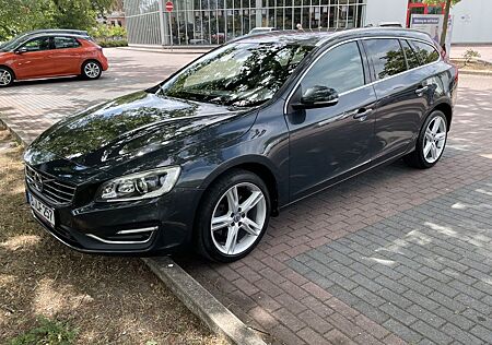 Volvo V60 T4 Geartronic Summum Summum