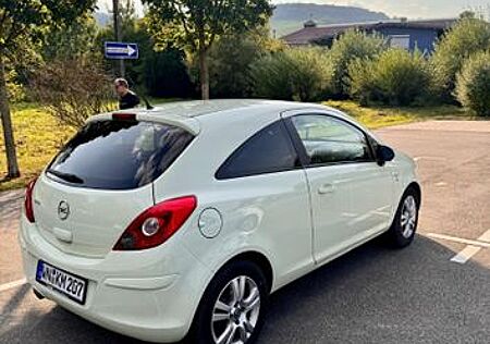 Opel Corsa 1.4 Selection Selection