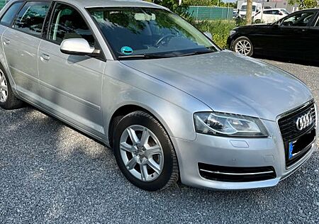 Audi A3 2.0 TDI (DPF) S tr. Ambiente Sportback Am...
