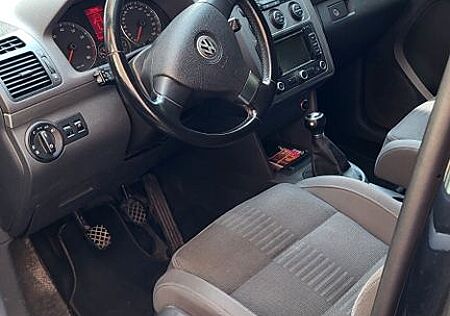 VW Touran Volkswagen 1.4 TSI Highline Highline