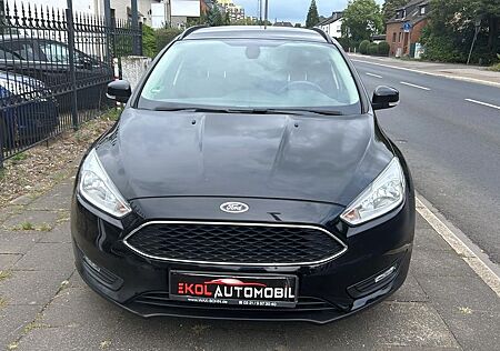 Ford Focus Turnier Business Automatik Navi (1) Hand