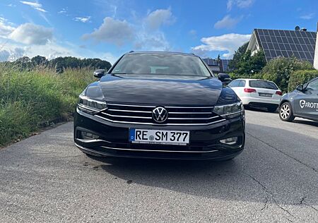 VW Passat Variant Volkswagen 2.0 TDI SCR DSG Business Vari...