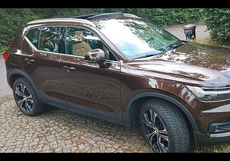 Volvo XC 40 XC40 INSCRIPTION LEDER LED PANORAMA 19" AHK