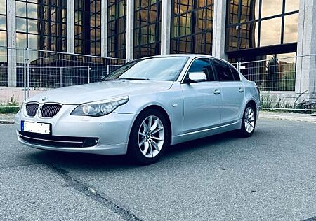 BMW 525d A -