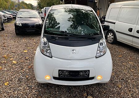 Peugeot iOn Basis+1Hand+Automatik+Voll Elektro+Klima