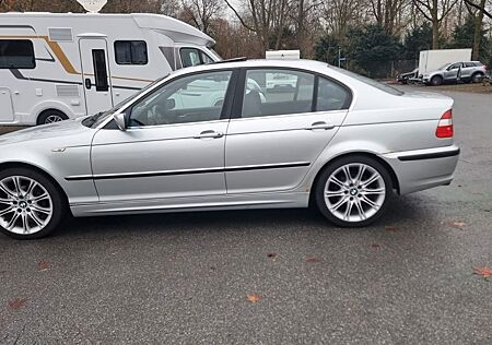 BMW 320i Edition Exclusive Leder/Sitzh./Klima/Schieb