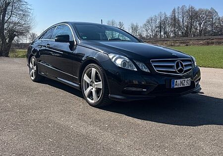 Mercedes-Benz E 350 E350 - AMG Paket - 8-fach Alu - Scheckheft