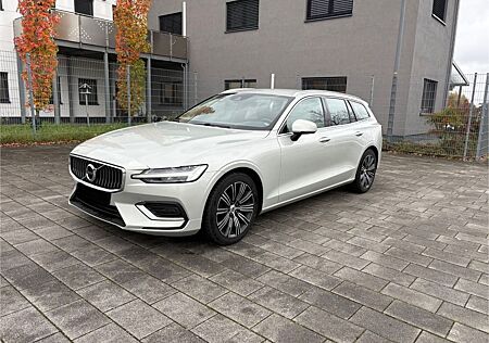 Volvo V60 D3 Geartronic Inscription Voll