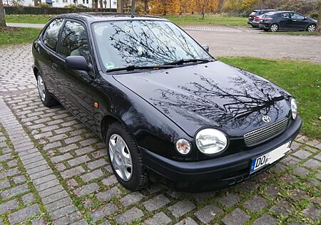 Toyota Corolla 1.4 - gepflegtes Rentnerauto