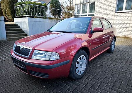 Skoda Octavia 1.6 Tour * nur 83.000 km * TÜV neu