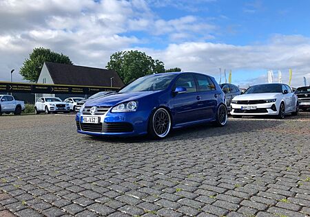 VW Golf Volkswagen 5 R32 deepblue Schale
