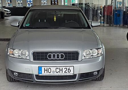 Audi A4 2.0 - Benzin Bj. 2001 - Tüv 03/27