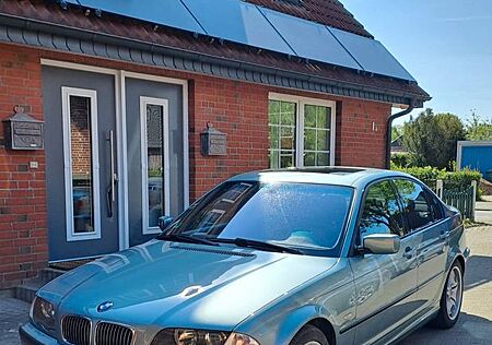BMW 323i - E46L Youngtimer