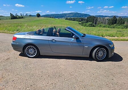 BMW 325i Cabrio -