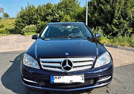 Mercedes-Benz C 180 CGI BlueEFFICIENCY -