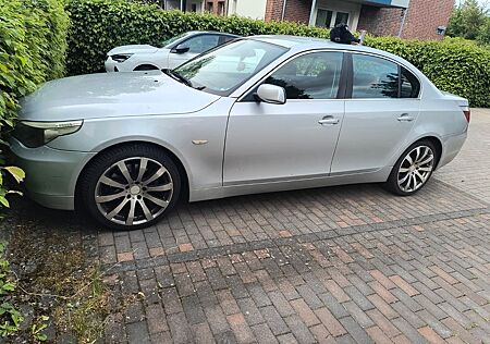 BMW 520i E60/ -
