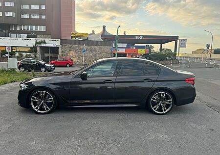 BMW M550i xDrive*LED*NAVI*MASSAGE*H&K*KAMERA*SHD*