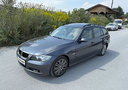 BMW 318i Touring-Navi-Panorama-Pdc-Alu