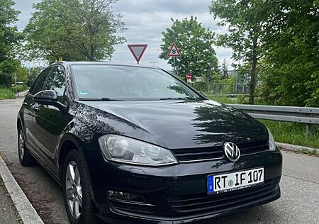 VW Golf Volkswagen 1.2 TSI Schwarz Bluemotion 86 PS Top****
