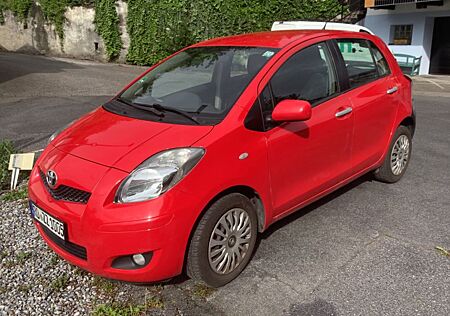 Toyota Yaris 1,0-l-VVT-i Cool Cool
